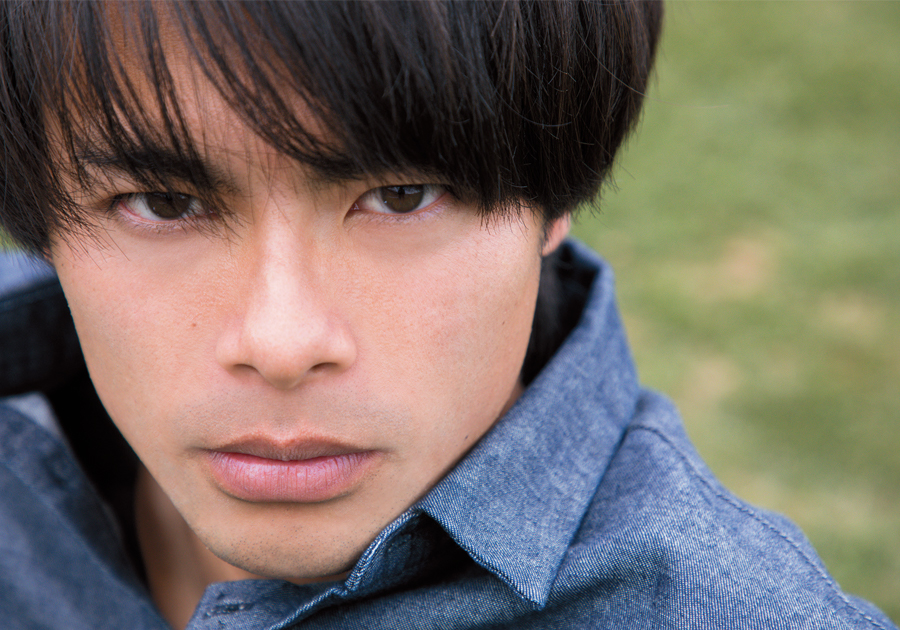 サッカー三笘薫「悔いのない人生を。僕の原動力はそこにある」 – 写真・岡本俊（まきうらオフィス）、文・伊藤順子 | ananweb – マガジンハウス