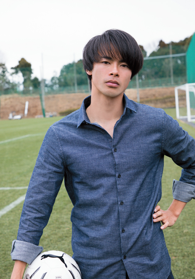 サッカー三笘薫「悔いのない人生を。僕の原動力はそこにある」 – 写真・岡本俊（まきうらオフィス）、文・伊藤順子 | ananweb – マガジンハウス