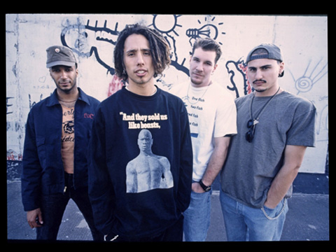 レイジ・アゲインスト・ザ・マシーン | ソニーミュージックオフィシャルサイト