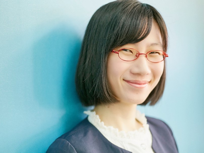 時事YouTuberたかまつななさん「悩みながら生きていることを発信したい。SOSを求めることも、生きていくためには大事な 力」（後編）：telling,(テリング)