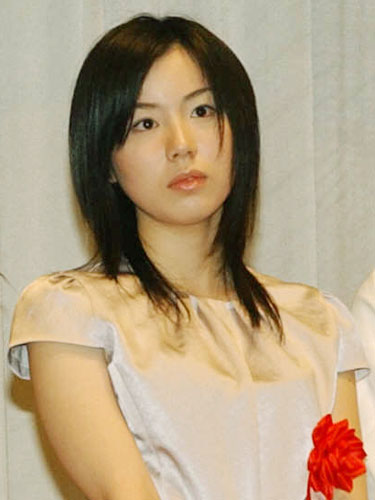 結婚したことを発表した綿矢りささん（０４年撮影）― スポニチ Sponichi Annex 芸能