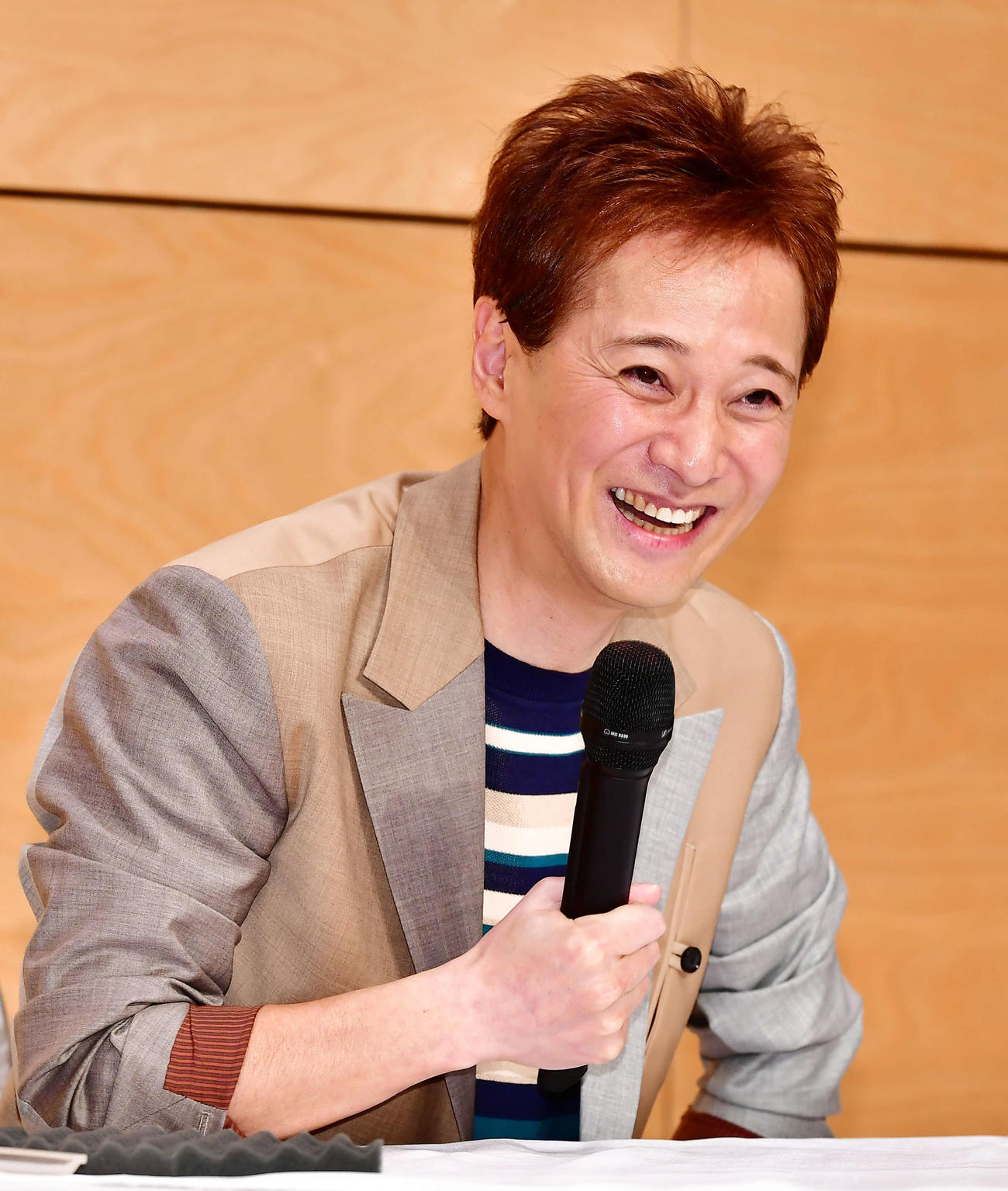 中居正広が電撃ラジオ復帰 代役託した藤ケ谷太輔の番組に突然登場「あけましておめでとう」 - ジャニーズ : 日刊スポーツ