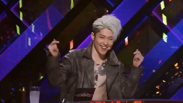 雅-MIYAVI-さんのインスタグラム動画 - (雅-MIYAVI-Instagram)「Weekend vibes? #マスクドシンガー 👨🏻‍🎤」9月5日 16時16分 - miyavi_ishihara