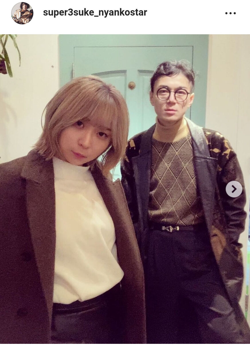 にゃんこスター」金髪・アンゴラ村長＆短髪風・スーパー３助、コンビでイメチェンショット : スポーツ報知