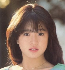 中森明菜のデビュー曲ほかシングル一覧を画像で！ | こいもうさぎのブログ