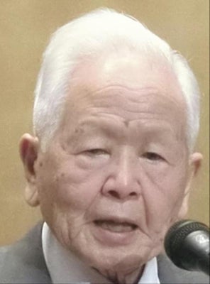 軽乗用車が歩道に乗り上げ女性死亡、歌人の９７歳容疑者を逮捕 : 読売新聞オンライン