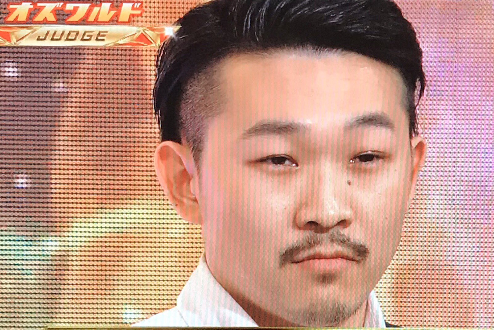 迷人‎⍟Q太郎‎ on Twitter: &quot;似てると思ってはいたのだけど、ホクロの位置までとは。 #オズワルド#伊藤俊介#稲垣啓太#M1グランプリ2019 https://t.co/FJgU0du7We&quot; / Twitter