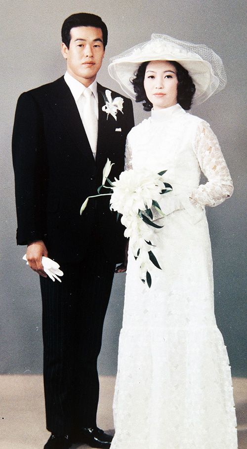 2ページ目)“暴行で逮捕”村田兆治の夫婦生活 みかんの皮は妻がむき、夕食が気に入らないと激高… | 文春オンライン