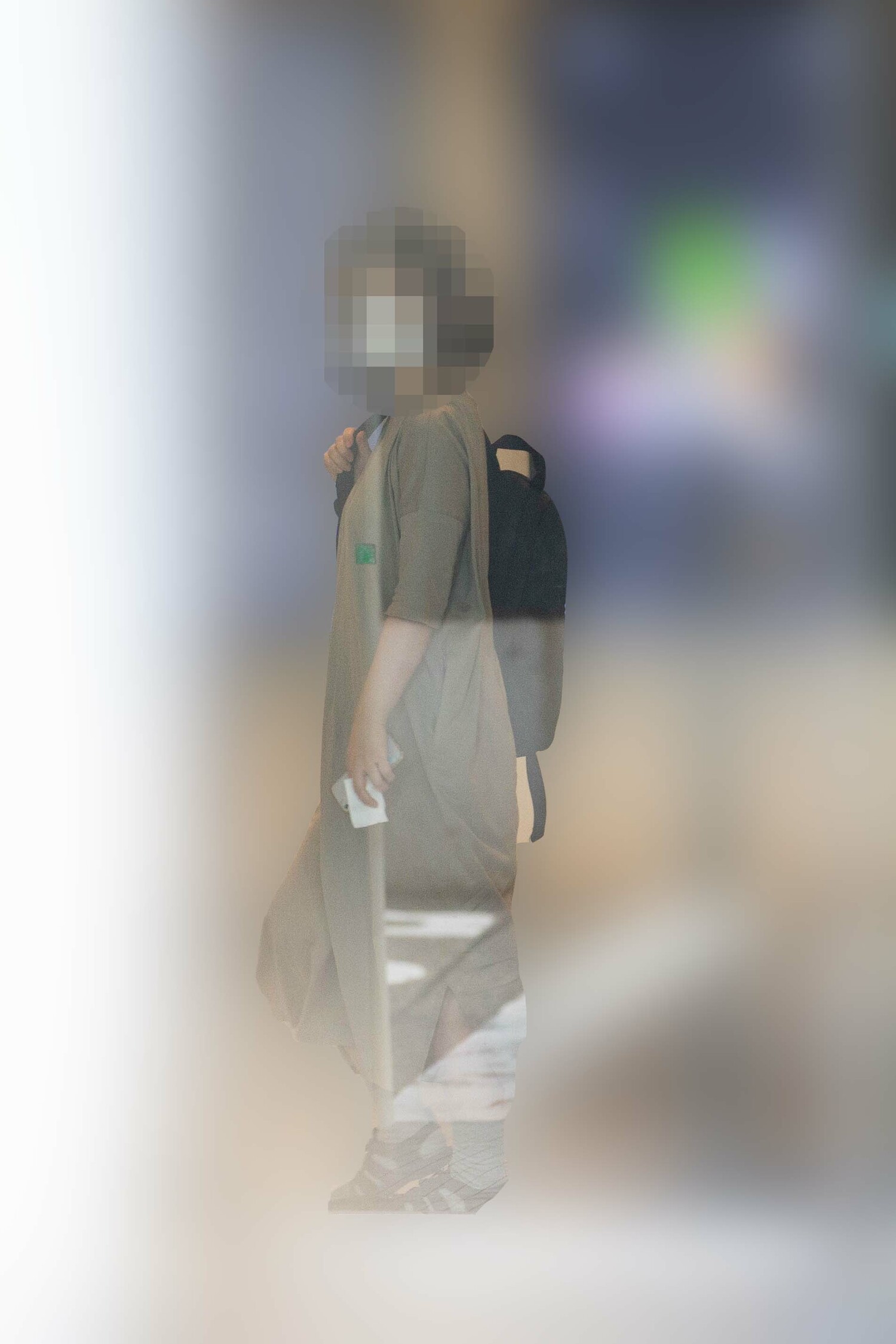 写真](1ページ目)NHKトップアナウンサー阿部渉（55）が昼下がりに“禁断の局内不倫”「時間差、偽名、2部屋予約を駆使した厳戒態勢」《部屋から男女の声が…》 | 文春オンライン