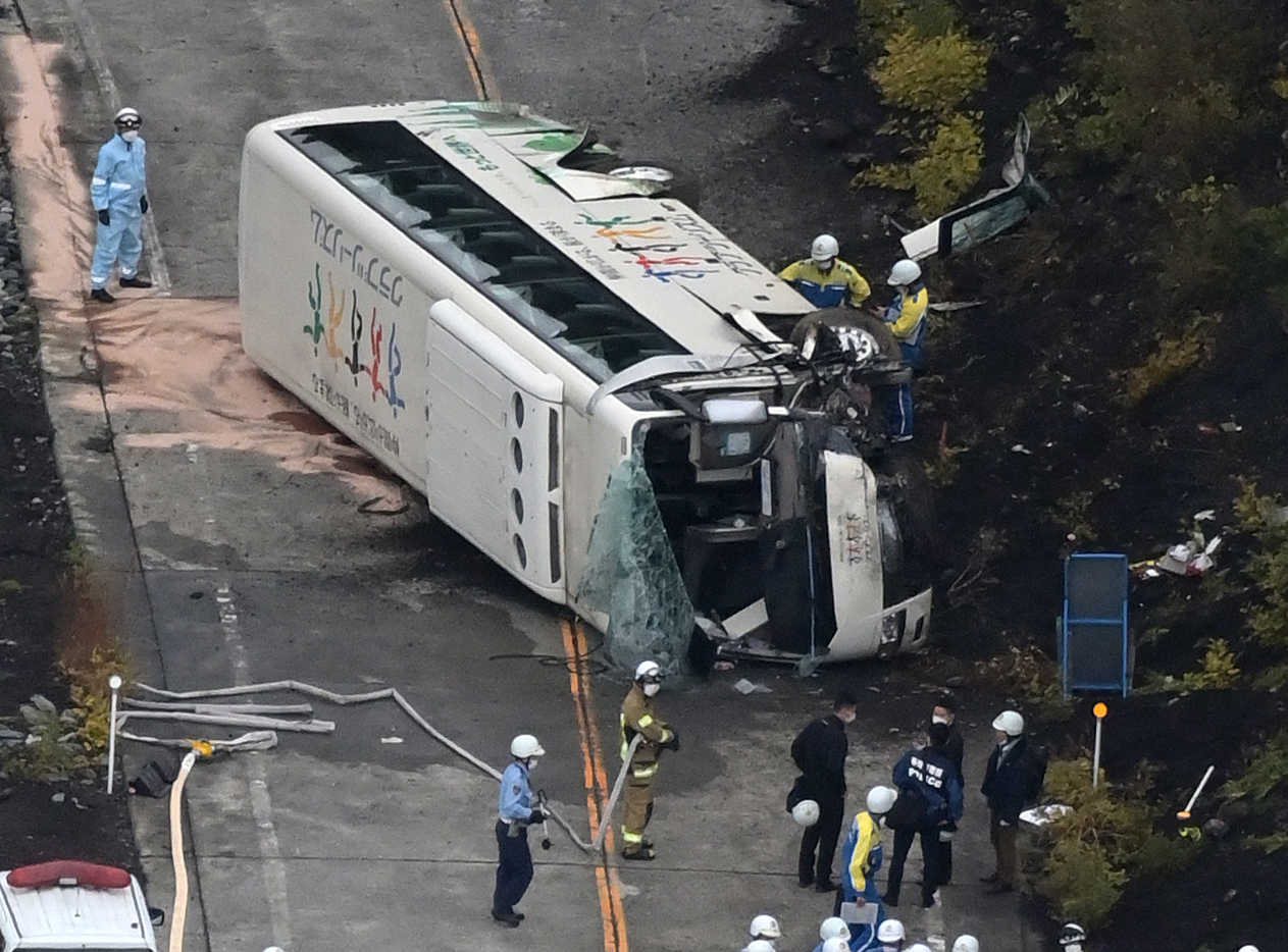 現場「二度と見たくない惨事」 小山バス事故、救助隊員振り返る｜あなたの静岡新聞