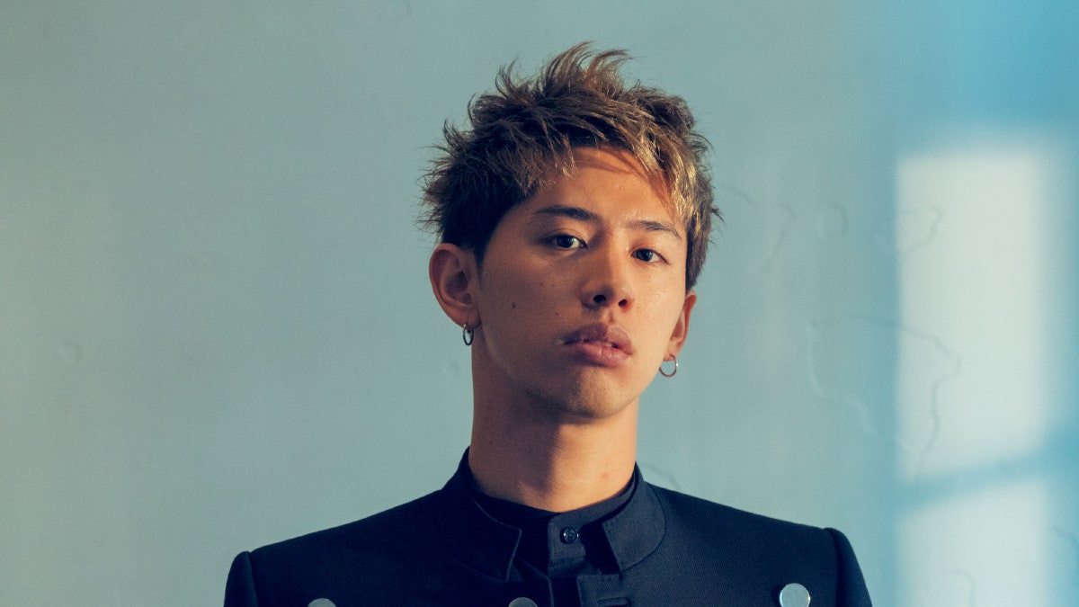 TAKA「僕らの“賞味期限”は、そんなに残っていない」──ONE OK ROCKのネクスト・ステージ | GQ JAPAN
