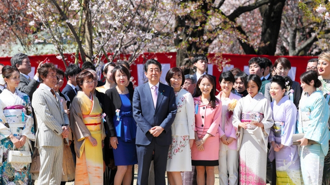 桜を見る会に関する速報ニュース：朝日新聞デジタル