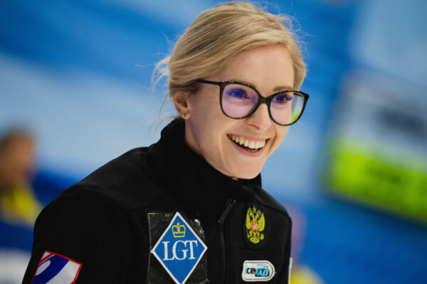 ガリーナ・アルセンキナのインスタは？Facebook画像から伊達メガネだと発覚！カーリングROC(ロシア)代表