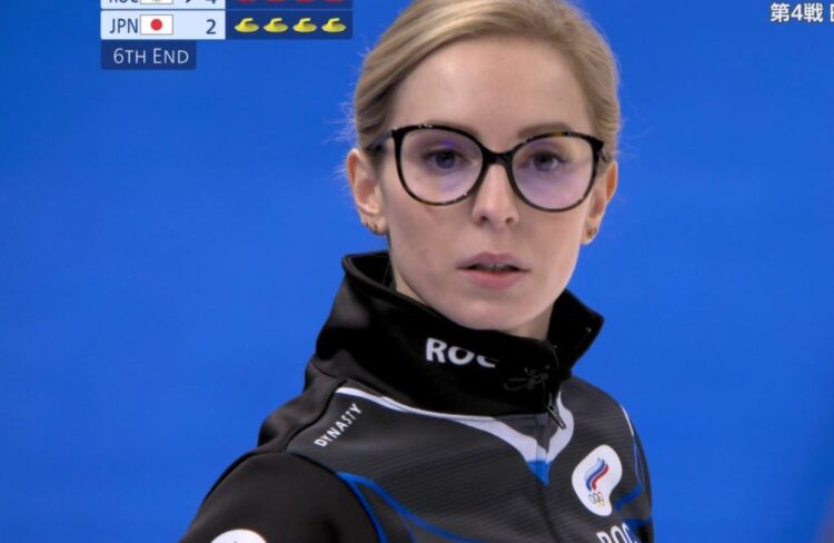 カーリング女子ROCチームのガリーナ・アルセンキナ選手が美人と話題「ロシアのメガネ先輩が美しい」#カーリング #北京オリンピック | まとめ部