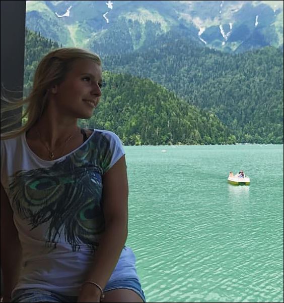 ガリーナ・アルセンキナのインスタは？Facebook画像から伊達メガネだと発覚！カーリングROC(ロシア)代表