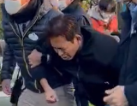 【特定】ディズニーパレード乱入事件不審者男の顔名前は？動機や何罪か調査！逮捕瞬間動画あり！｜TrendWatch